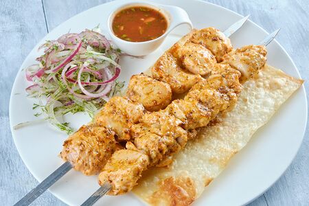 Шашлык из куриного бедра халяль