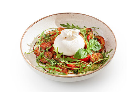 Буррата с томатами