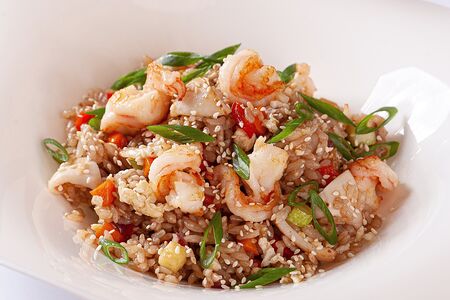 Жареный рис с морепродуктами