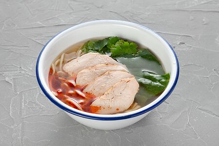 Куриный суп с домашней лапшой