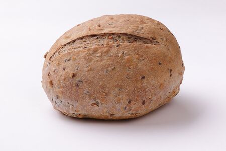 Хлеб с семенами ремесленный на закваске