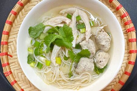 Суп Бун Мок Га