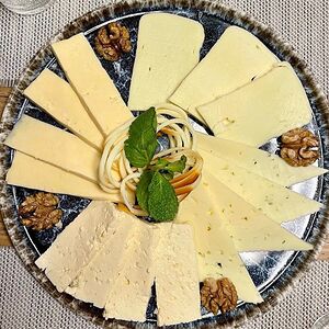 Ассорти Кавказских сыров