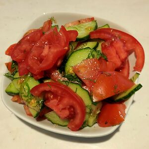 Помидор и огурец