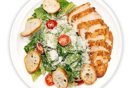 Салат Цезарь с курицей