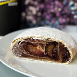 Штрудель сливовый