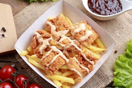 Картофель фри с хрустящей курочкой