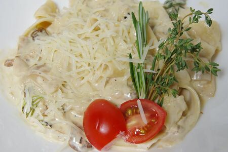 Папардели с белыми грибами