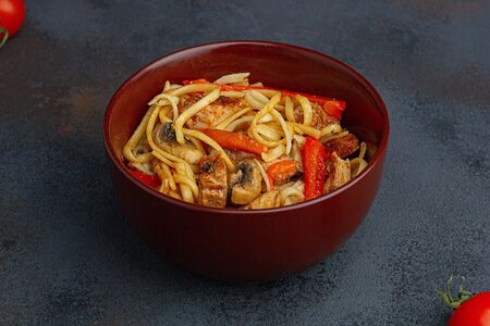 Лапша-вок с говядиной