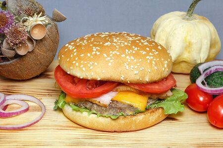 Вишневый бургер