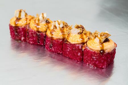 Запеченный ролл острая курица 8 шт