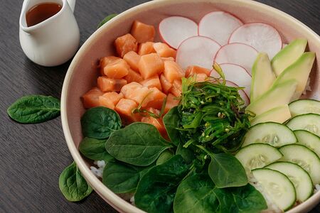 Поке с лососем