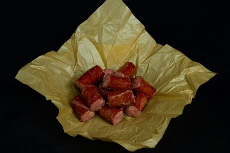 Колбаски с чесноком