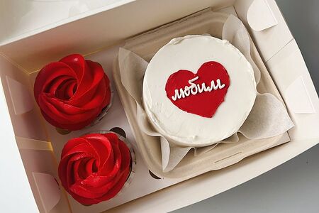 Набор десертов Красное сердце внутри