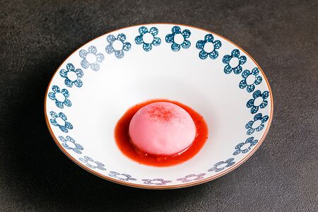 Моти Клубника