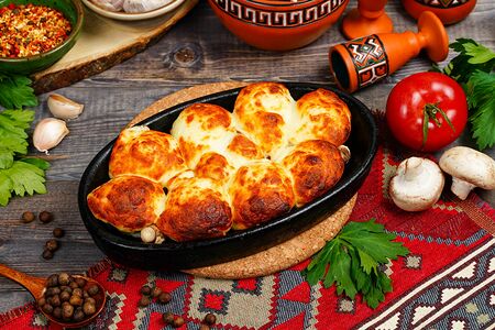 Грибы на кеци