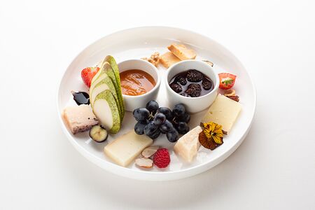 Сыр, мёд, конфитюр