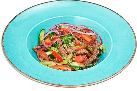 Салат в тайском стиле с говядиной