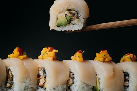 Гребешок, манго