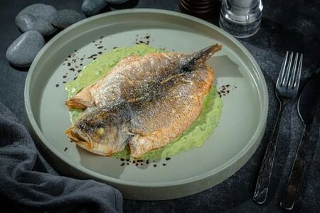 Сибас сливочное песто