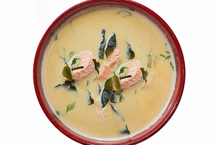 Сливочный суп с лососем