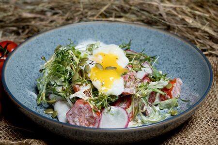 Овощной деревенский салат