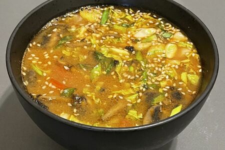 Острый тайский суп