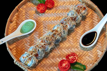 Ролл Эби-туна