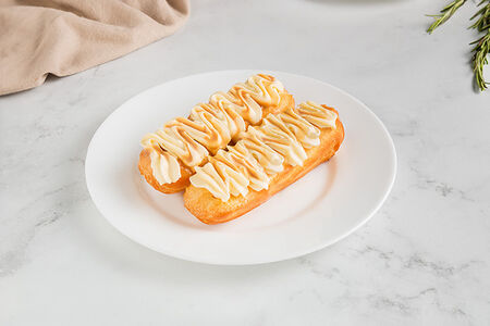 Эклер карамельный