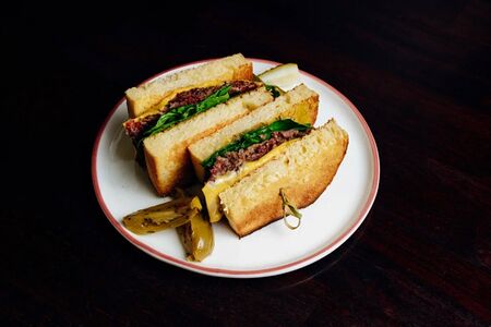 Брискет-сэндвич