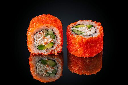Ролл Калифорния с крабом