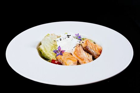 Салат Лионский с лососем