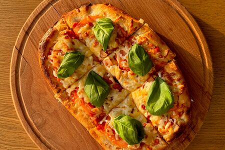 Римская пицца Маргарита