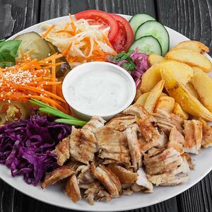 Шаверма на тарелке