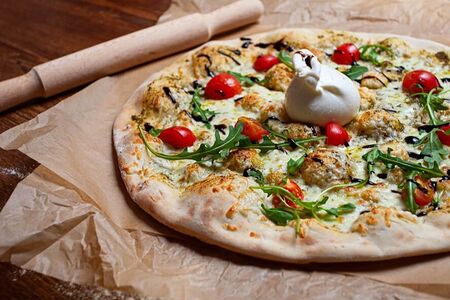 Пицца с бурратой