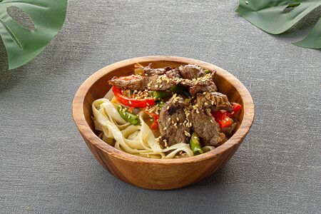 Удон с говядиной