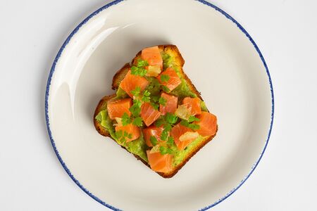 Бриошь с лососем