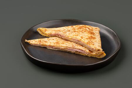 Блинчик гречневый с сыром, яйцом и беконом