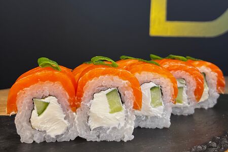 Филадельфия с копчёным лососем