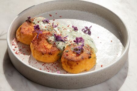 Сырники с бататом и сулугуни