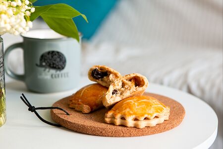 Сочень с изюмом