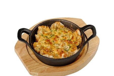 Пельмени, запечённые с сыром