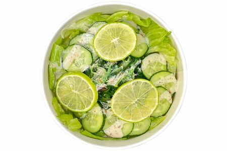 Салат с чукой и огурцом