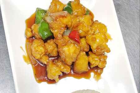 Курица жареная по-гонконгски и рис