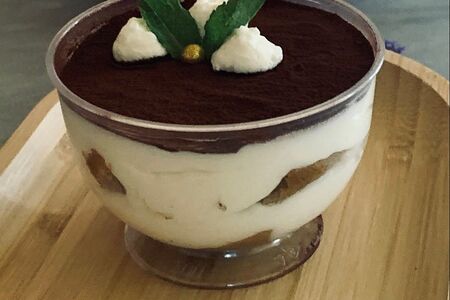 Тирамису кофейный в креманке