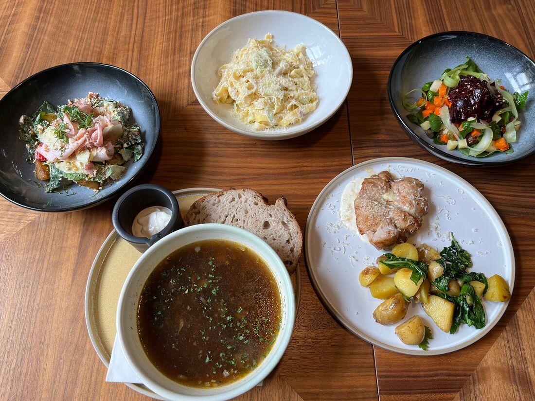 Вход с улицы — заказать доставку от 30 минут в Санкт-Петербурге