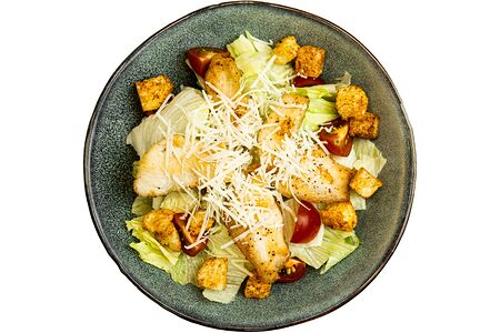 Салат Цезарь с курицей