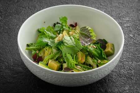 Зеленый салат