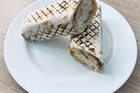 Мясная с сырным соусом