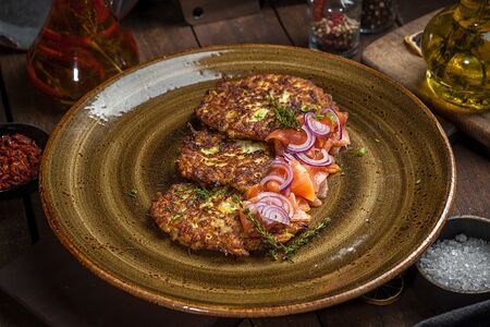 Драники с малосольным лососем